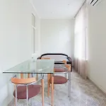 Apartment On St. Rishelievskaya 7 *
